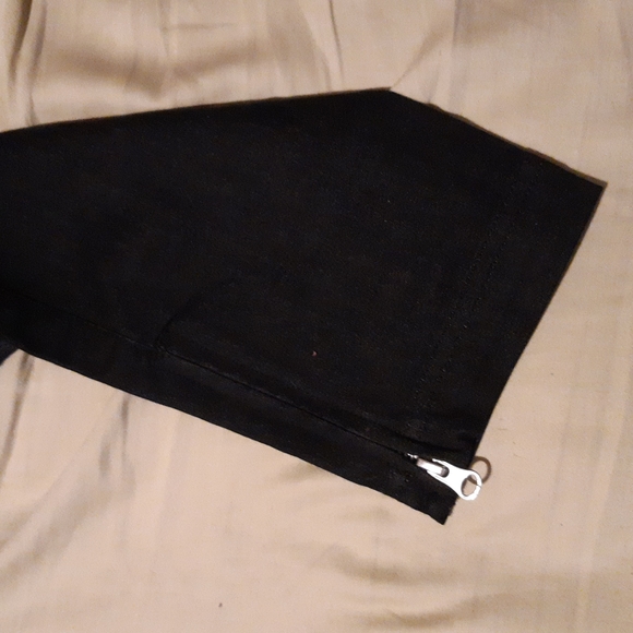 Small Reebok combat pants - Picture 3 of 3